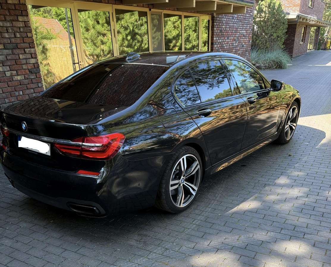 BMW 730, 3.0 l., Седан