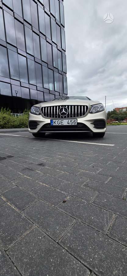 Mercedes-Benz E220, 2.0 l., coupe