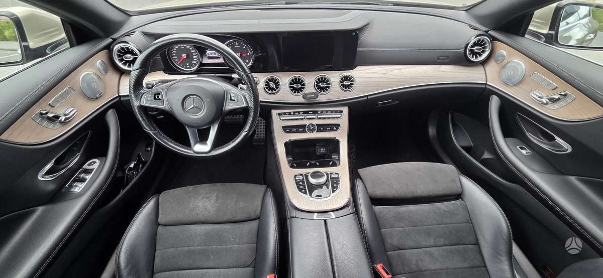 Mercedes-Benz E220, 2.0 l., coupe