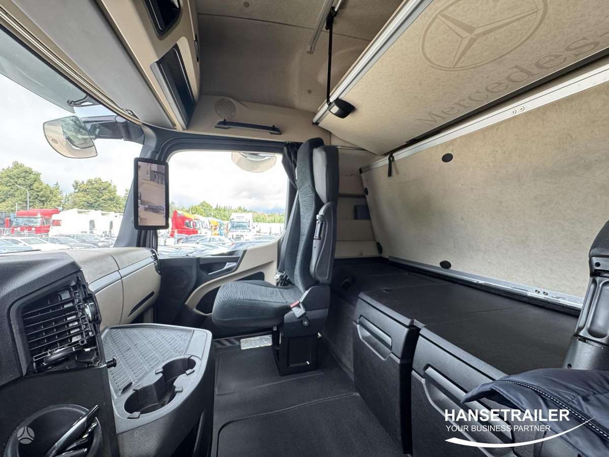 Mercedes-Benz Actros 1845 MP5, double sleeper