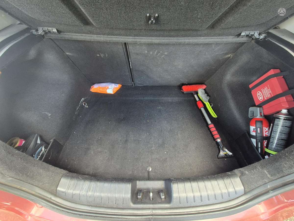 Kia Ceed, 1.6 l., Хэтчбек