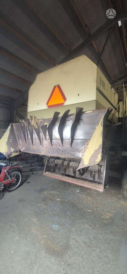 Fortschritt E 512, combine harvesters