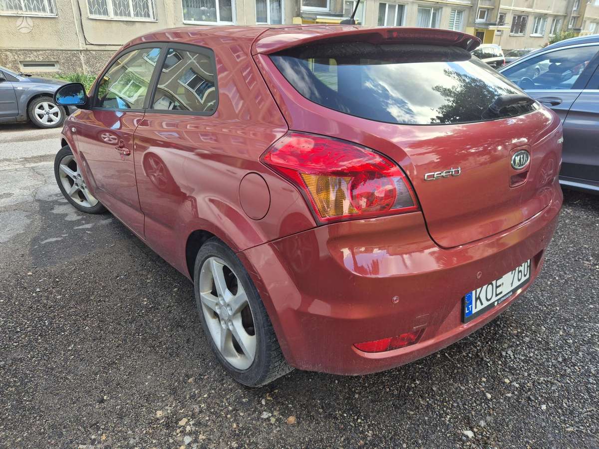 Kia Ceed, 1.6 l., Хэтчбек
