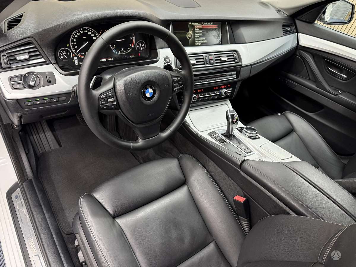 BMW 520, 2.0 l., Седан