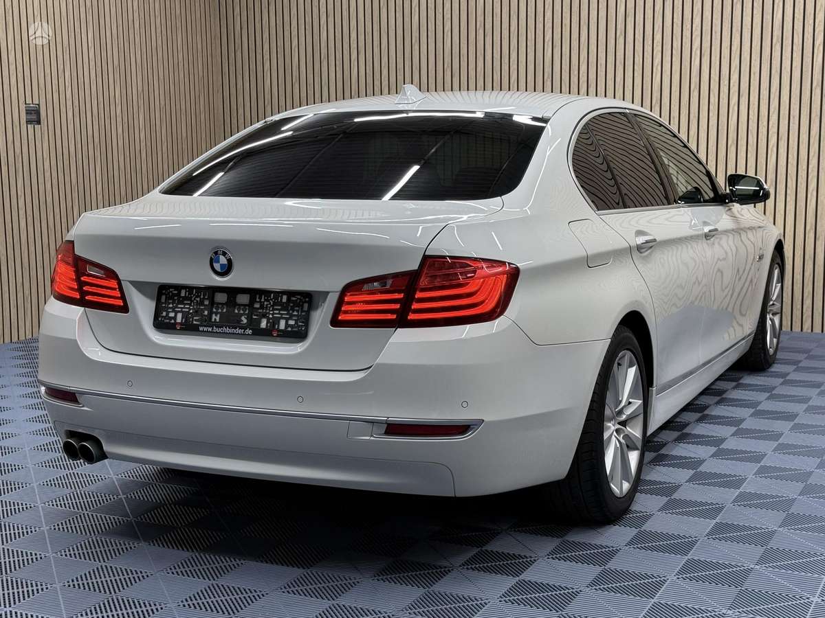 BMW 520, 2.0 l., Седан
