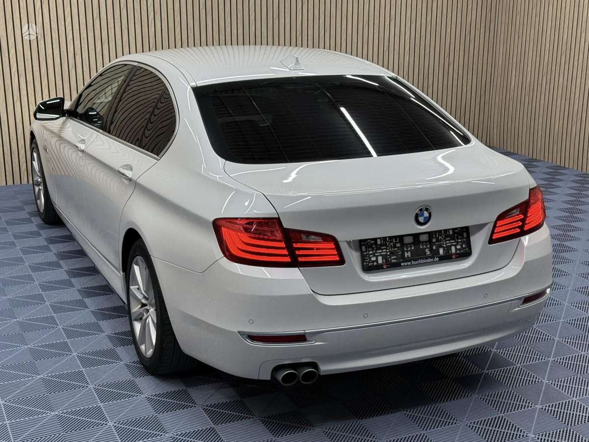 BMW 520, 2.0 l., Седан