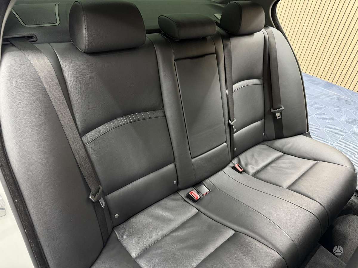 BMW 520, 2.0 l., Седан