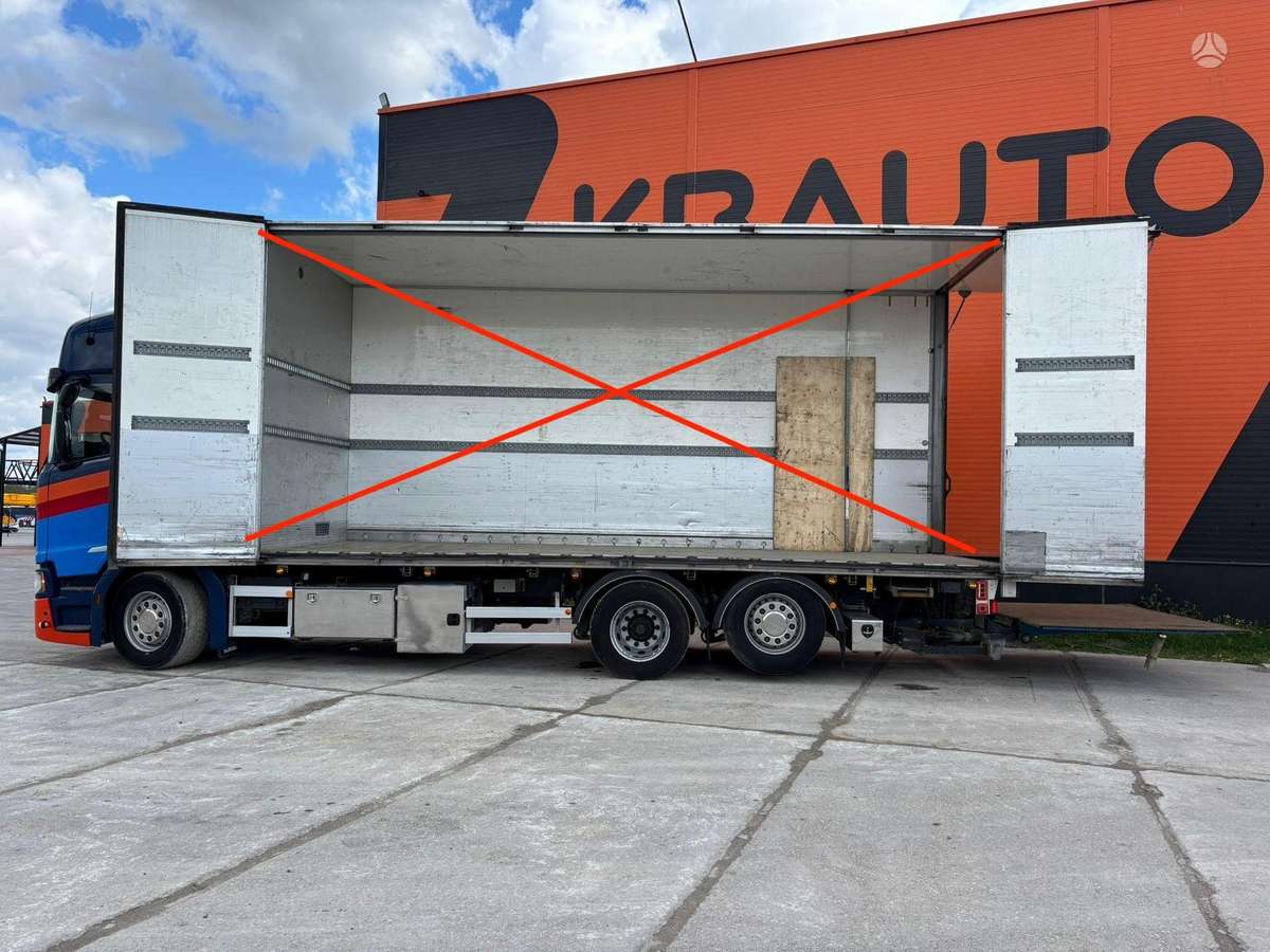 Scania R520 6x2*4, шасси