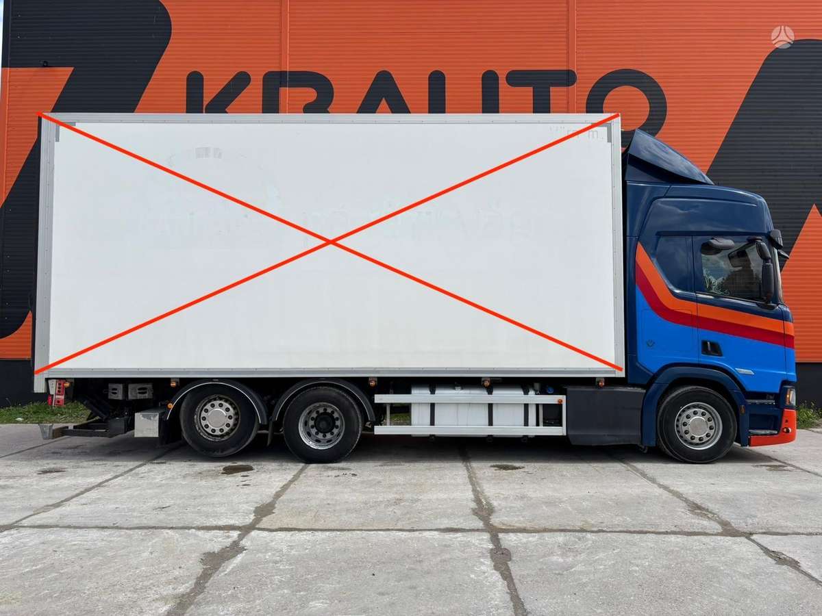 Scania R520 6x2*4, cab-chassis trucks