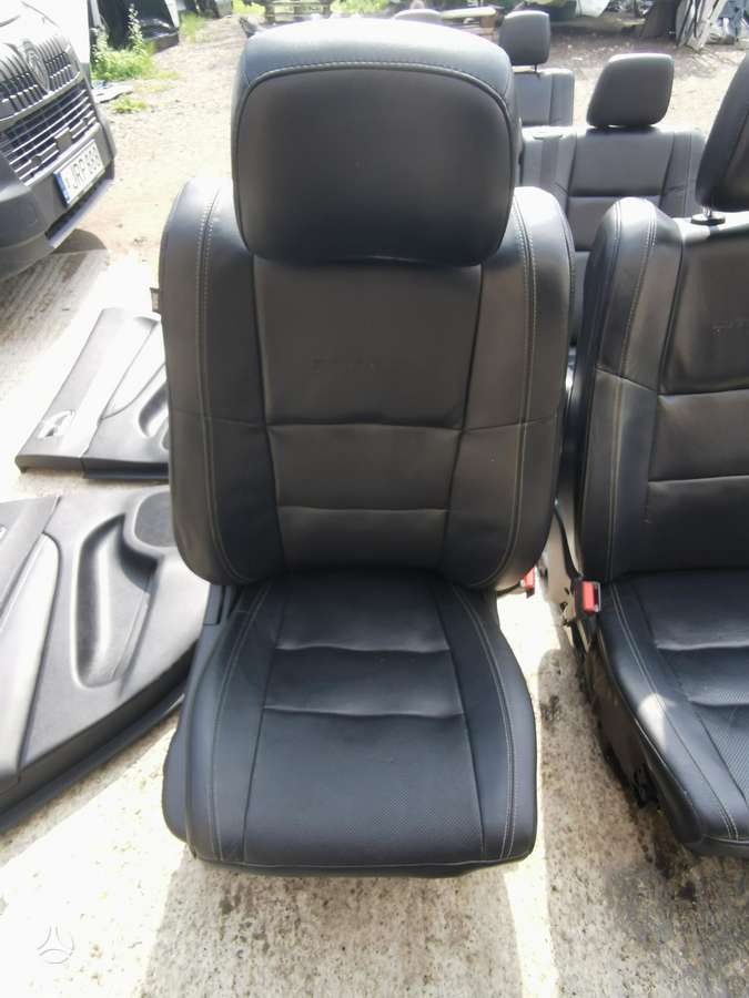 Dodge Durango seats