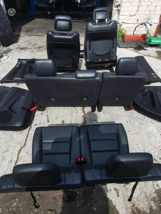 Dodge Durango seats