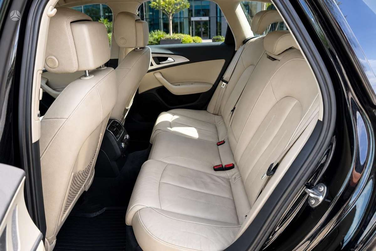 Audi A6 allroad, 3.0 l., Универсал