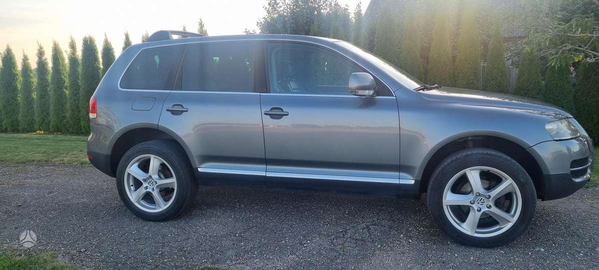 Volkswagen Touareg - 4