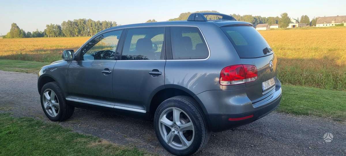 Volkswagen Touareg - 8