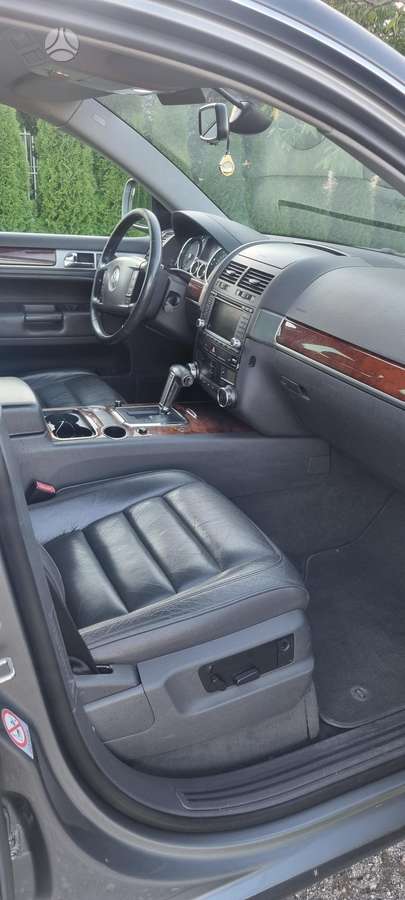 Volkswagen Touareg - 10