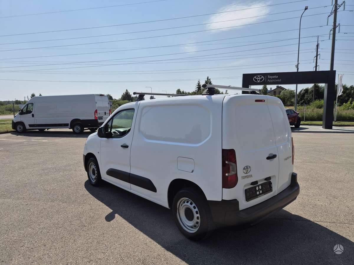 Toyota Proace City - 7