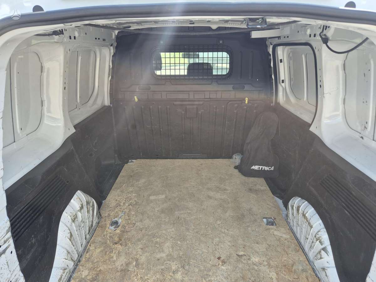 Toyota Proace City - 10