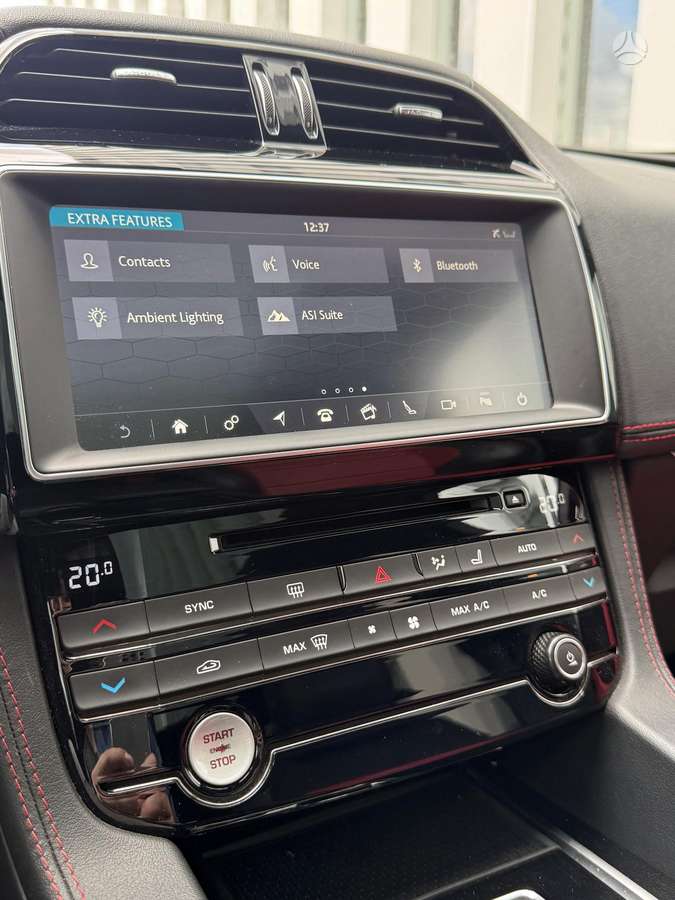 Jaguar F-Pace, mpv / minivan