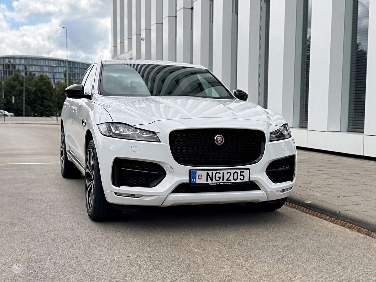Jaguar F-Pace, Минивэн