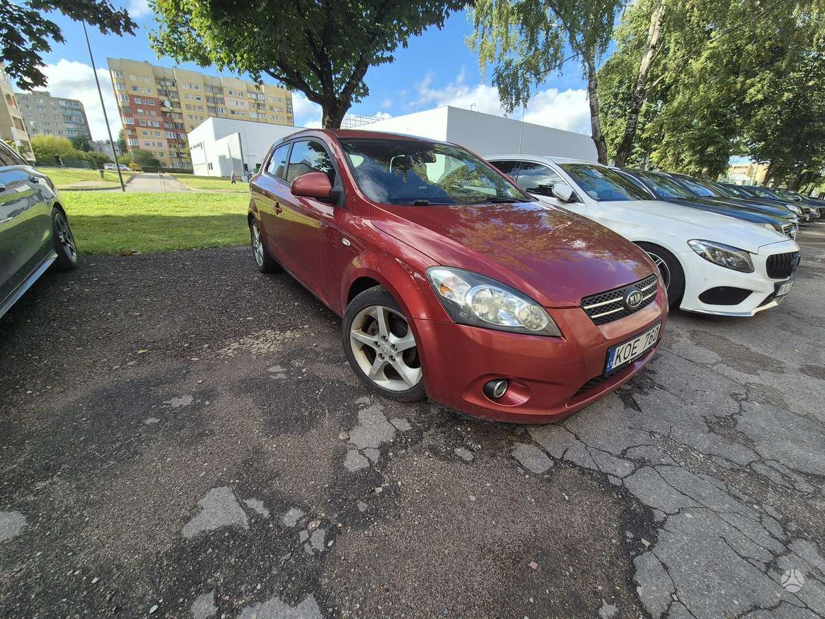 Kia Ceed, 1.6 l., Хэтчбек