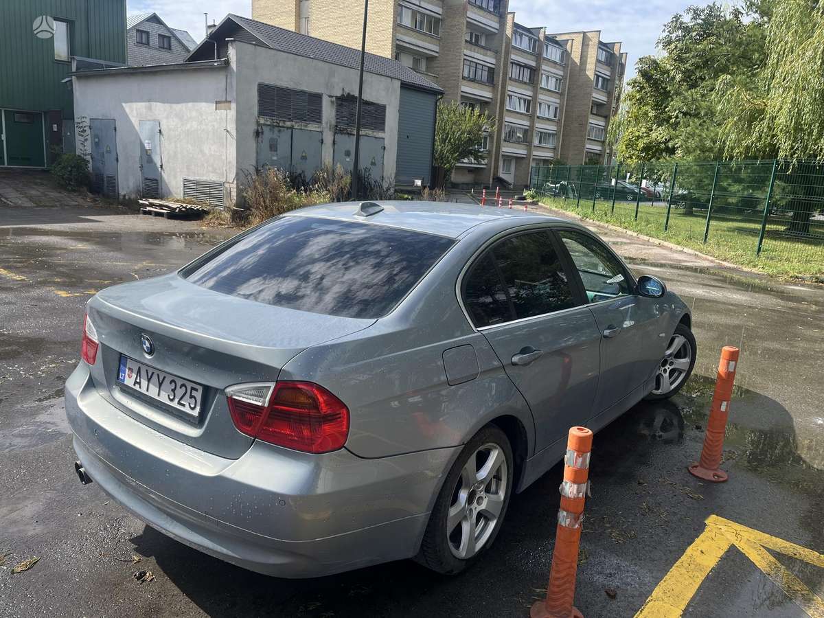 BMW 325, 2.5 l., Седан
