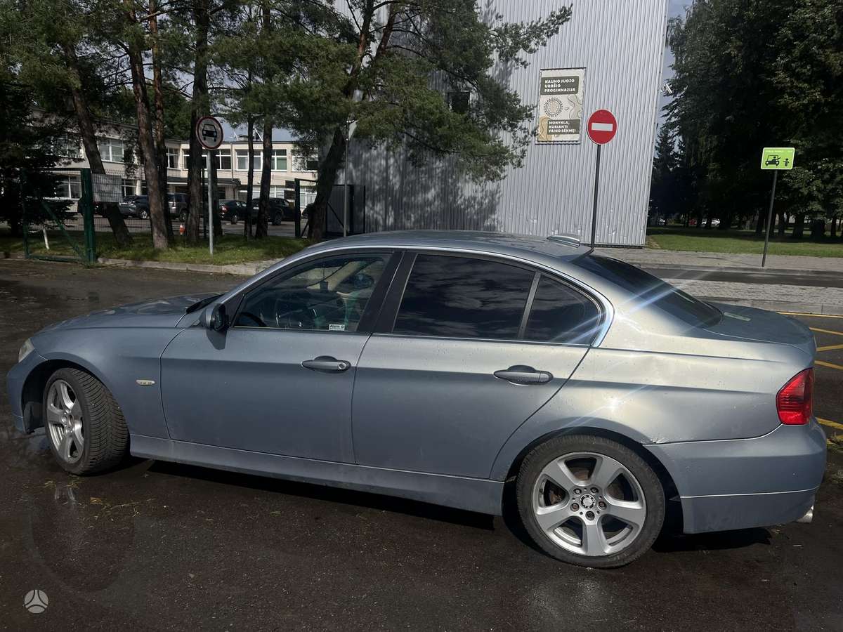 BMW 325, 2.5 l., Седан