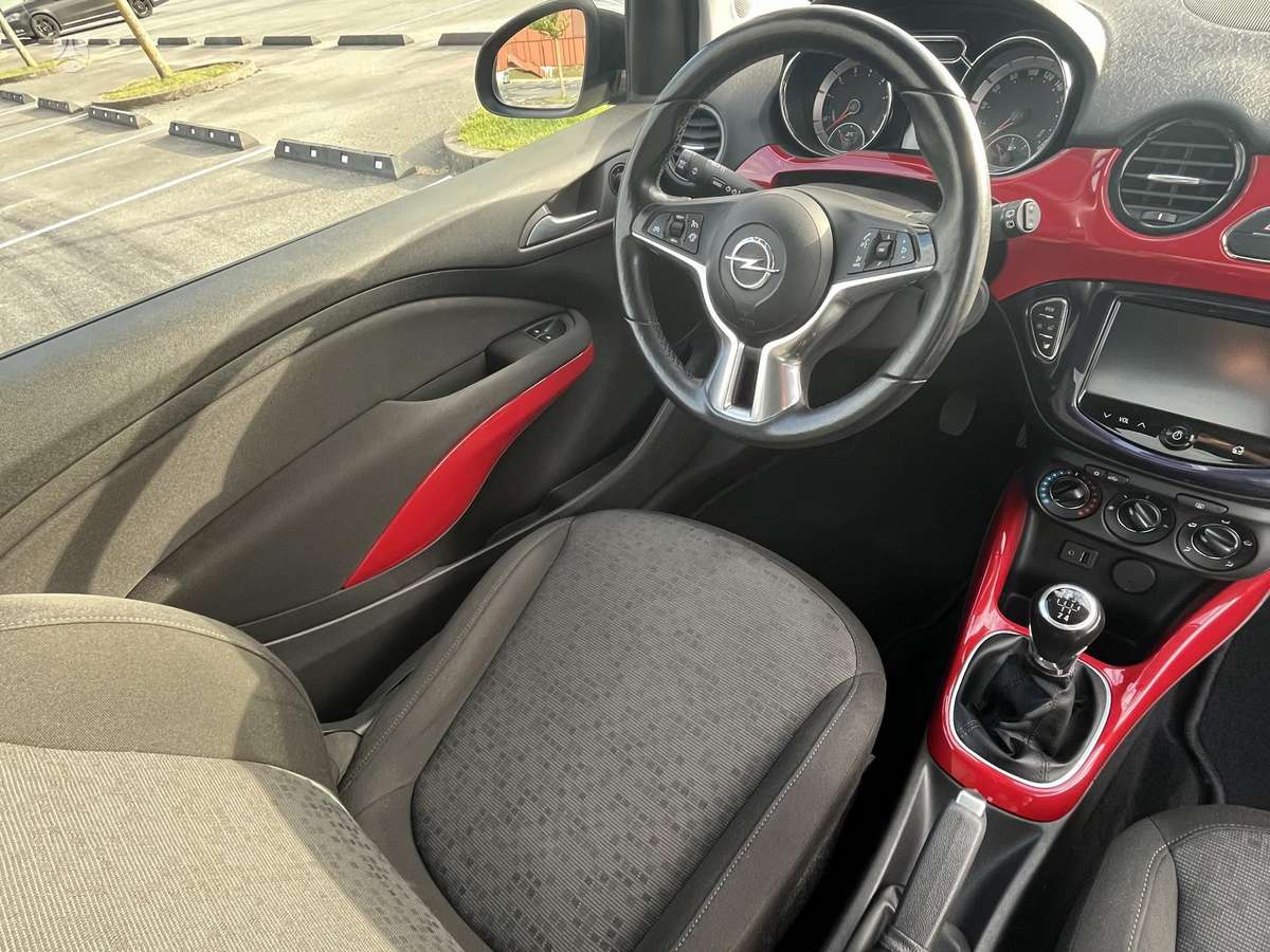 Opel Corsa, 1.2 l., Хэтчбек