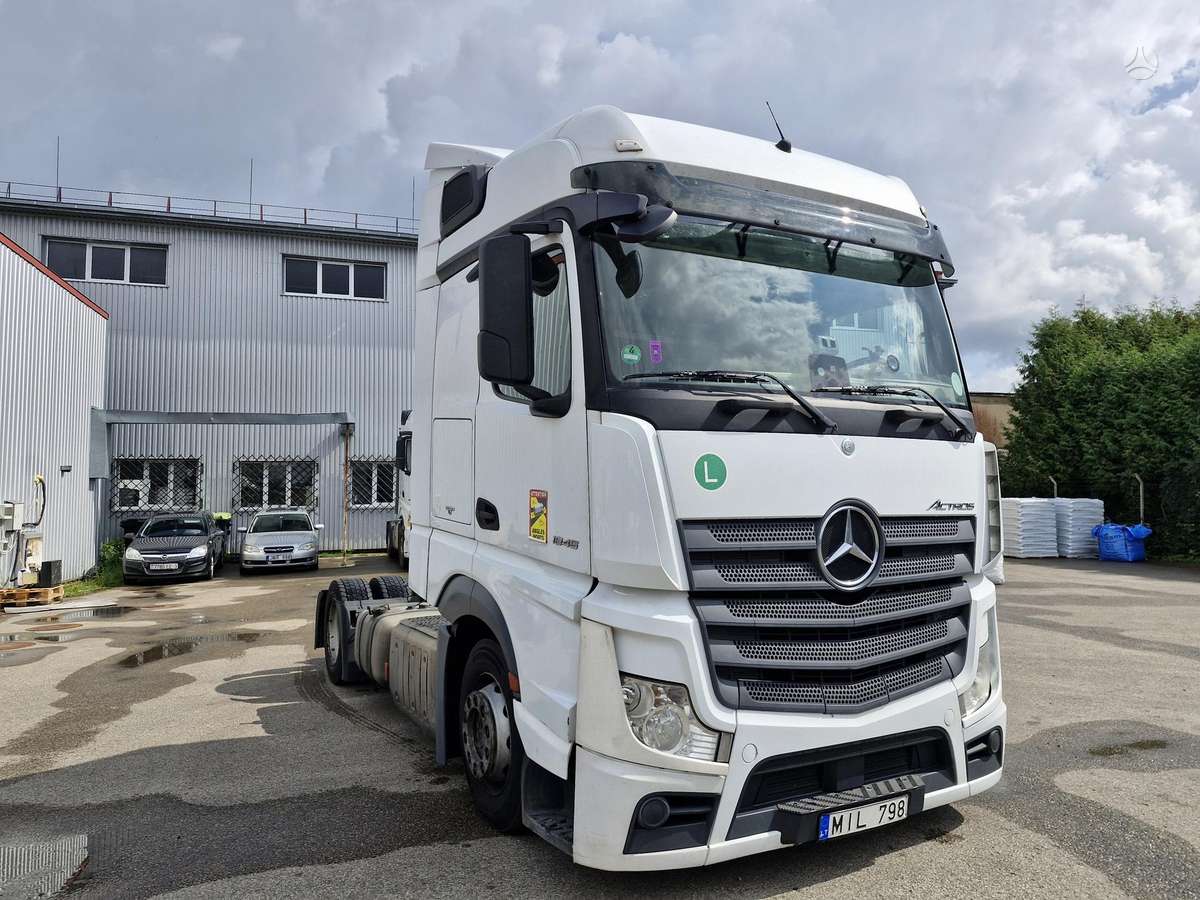 Mercedes-Benz Actros MEGA, double sleeper