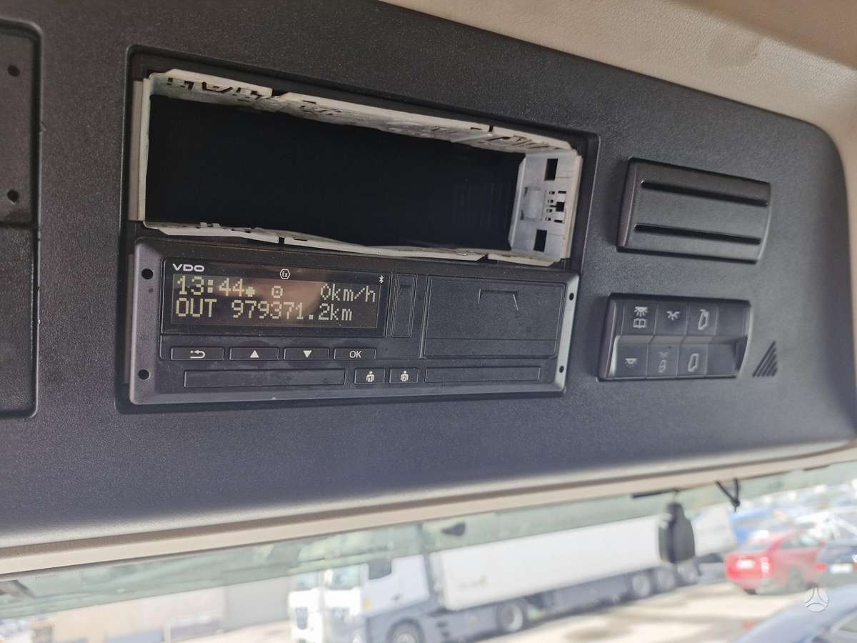 Mercedes-Benz Actros MEGA, double sleeper