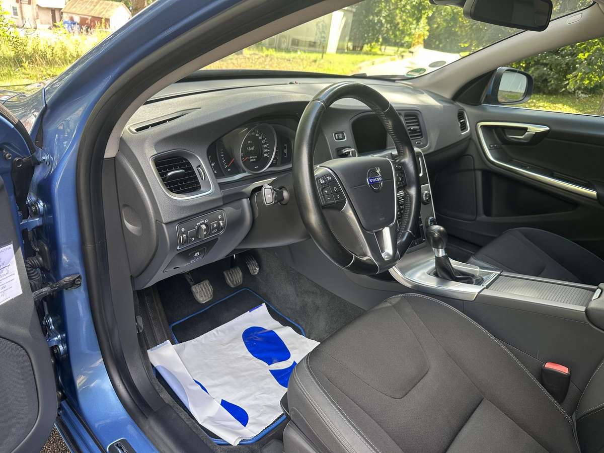 Volvo V60, 2.0 l., Универсал