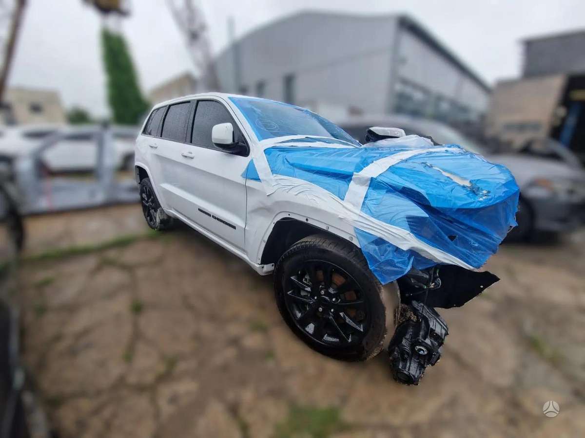 Jeep Grand Cherokee по частям. Dalimis