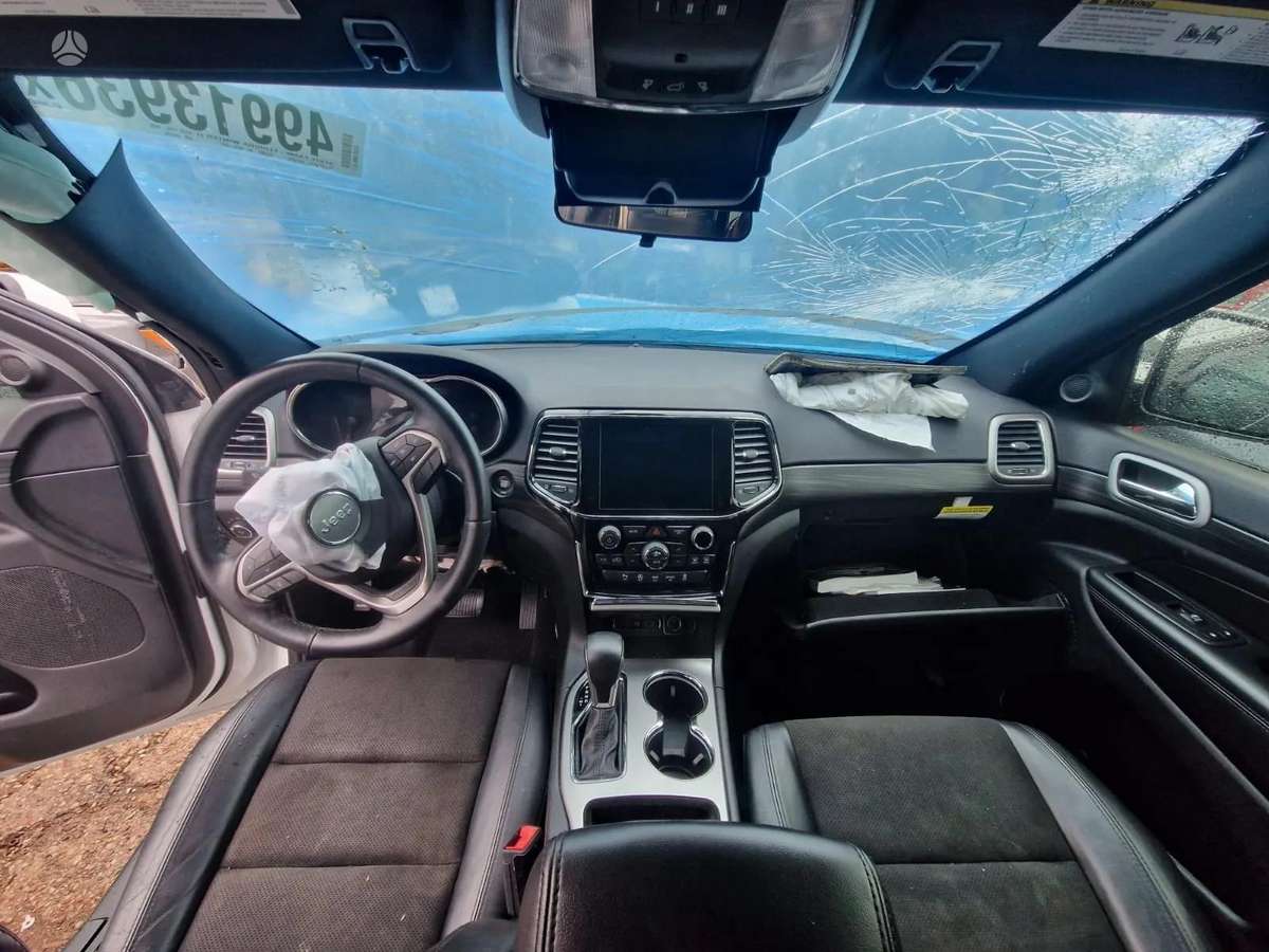 Jeep Grand Cherokee по частям. Dalimis