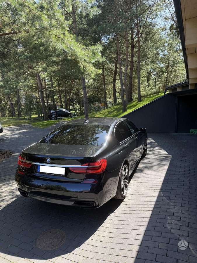 BMW 730, 3.0 l., Седан