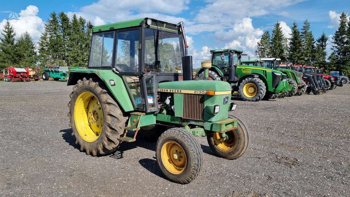 John Deere 2130, тракторы