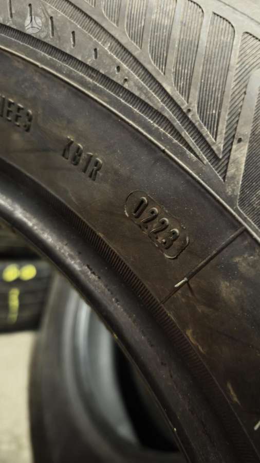 Goodyear Vector 4 season, universalios 215/65 R17