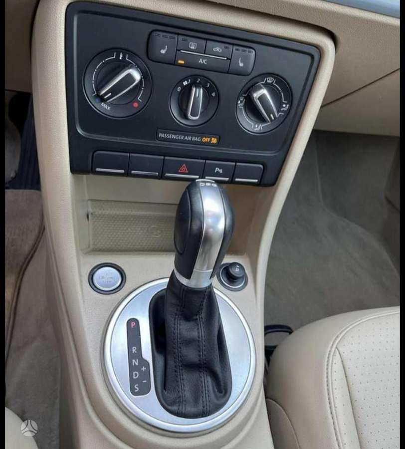 Volkswagen Beetle, 2.0 l., hatchback