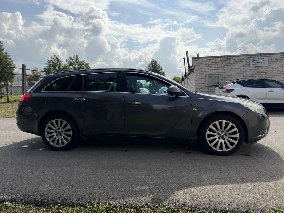 Opel Insignia, 2.0 l., Универсал