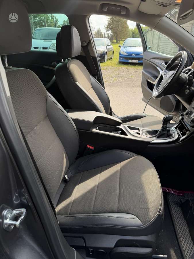 Opel Insignia, 2.0 l., Универсал