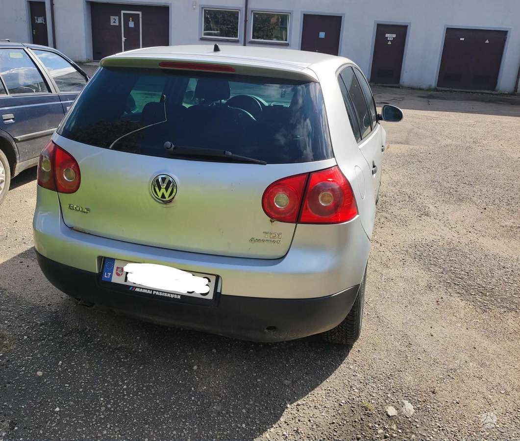 Volkswagen Golf - 3