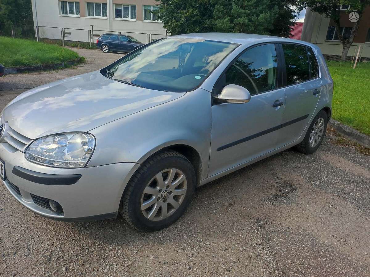 Volkswagen Golf - 4