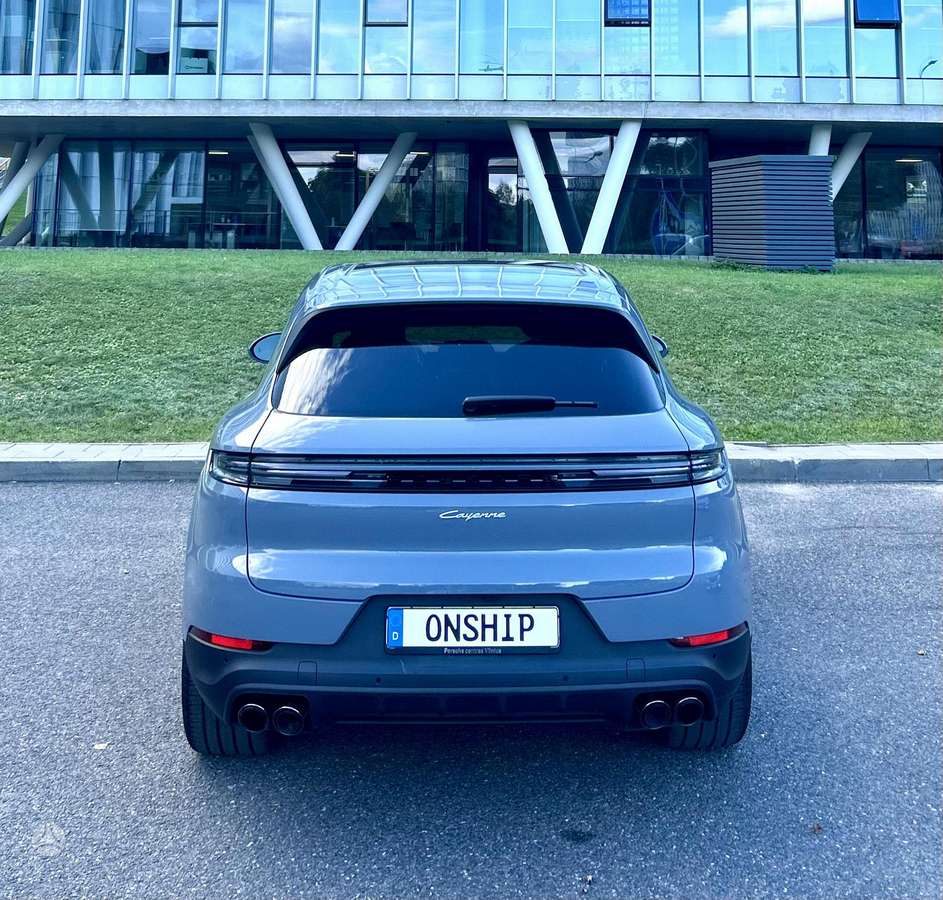 Porsche Cayenne - 6