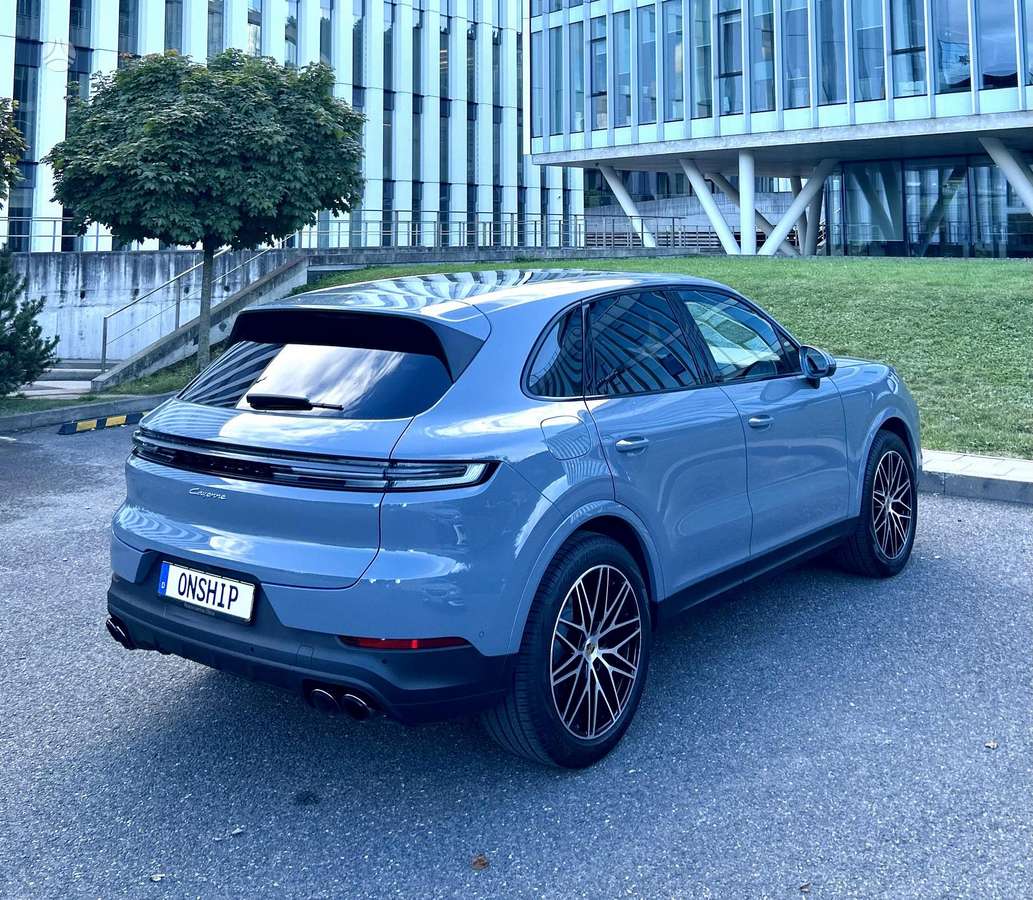 Porsche Cayenne - 7