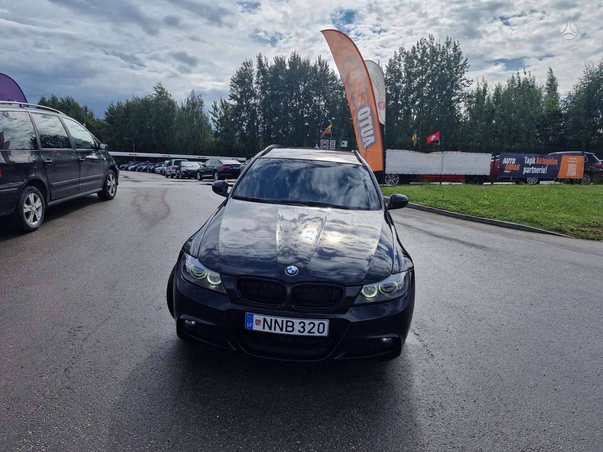 BMW 320, 2.0 l., wagon