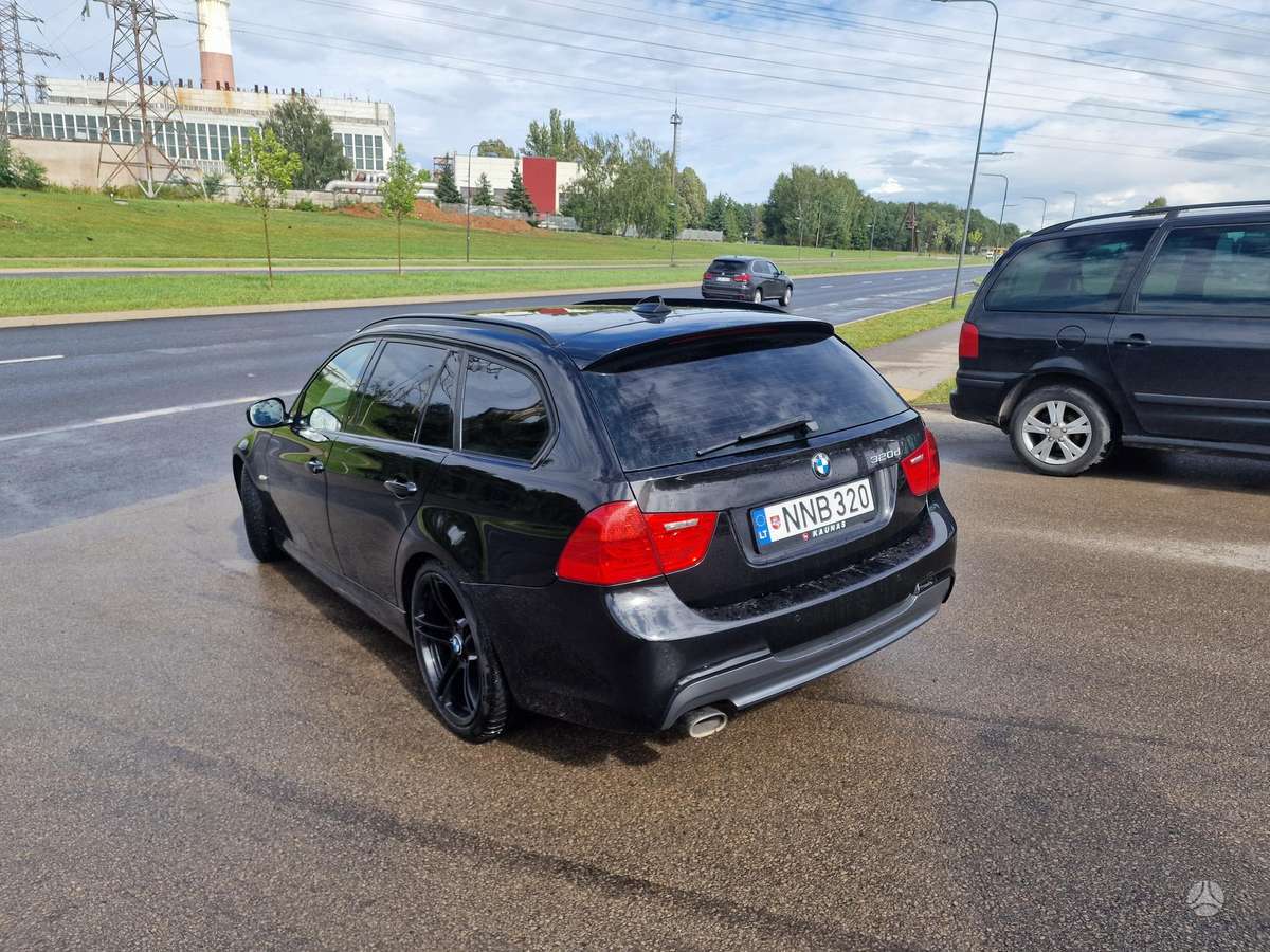 BMW 320, 2.0 l., universalas