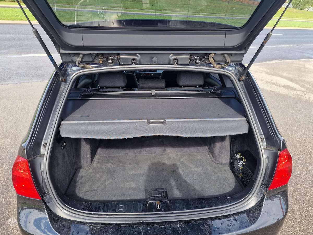 BMW 320, 2.0 l., Универсал