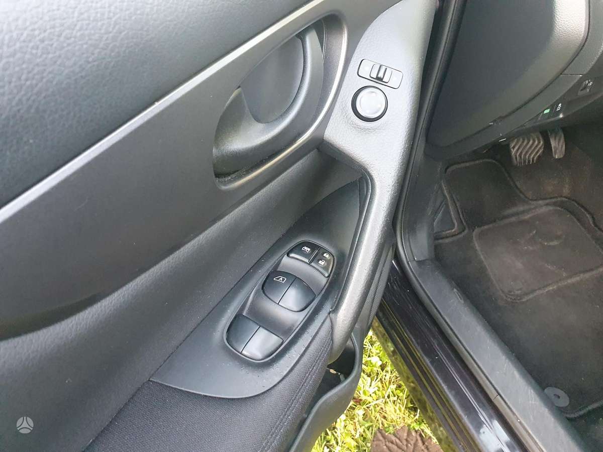 Nissan Qashqai - 10