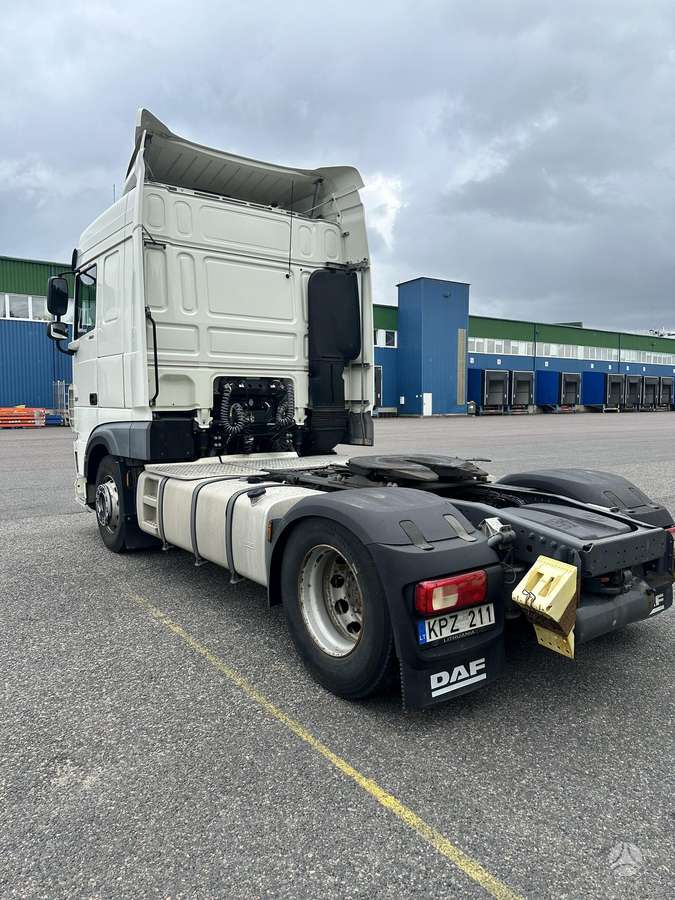 DAF 106.480 XF, double sleeper