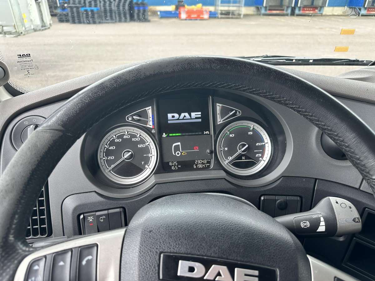 DAF 106.480 XF, double sleeper