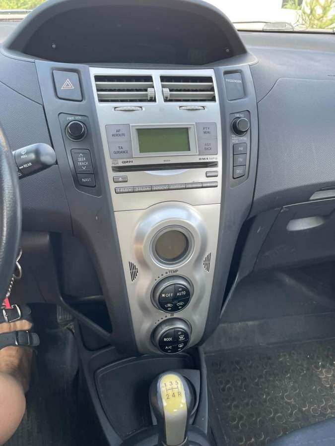 Toyota Yaris - 3