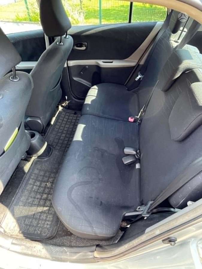 Toyota Yaris - 6